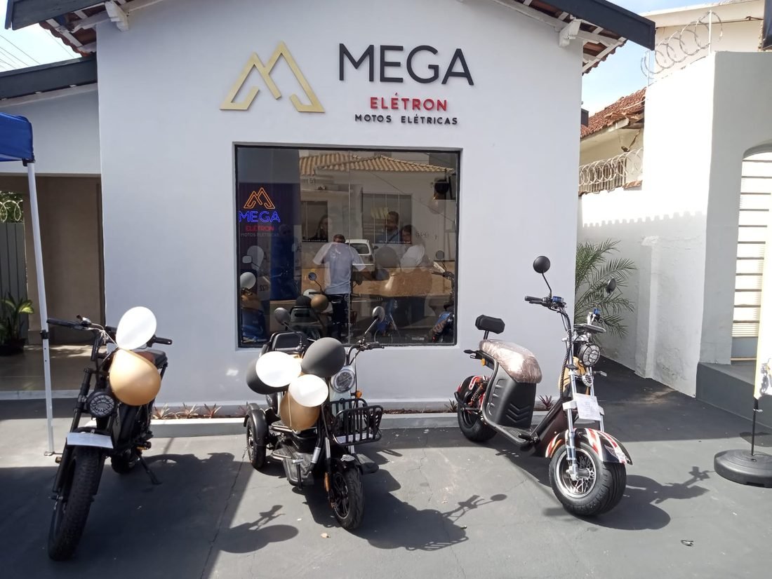 Fachada da unidade Mega Elétron em Marília Centro, São Paulo.
